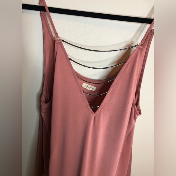 Urban outfitters silence + noise pink metal evening top - Picture 3 of 6